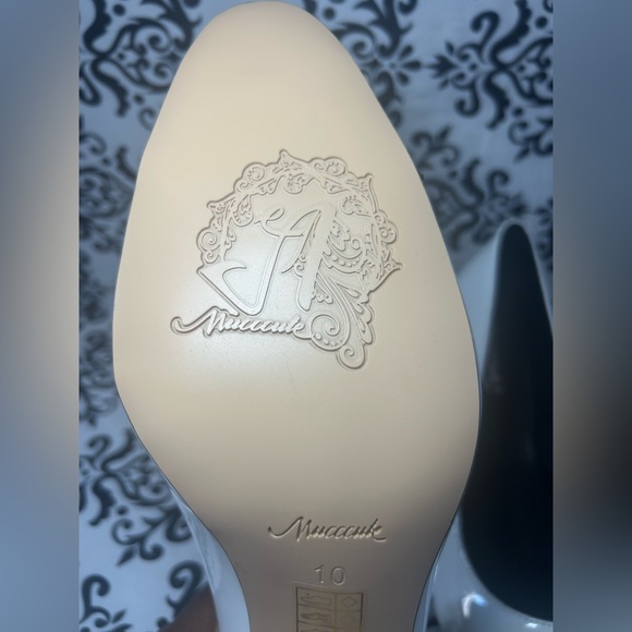 NWOT Mucccute Round Toe Block Heel Pumps - Picture 8 of 10